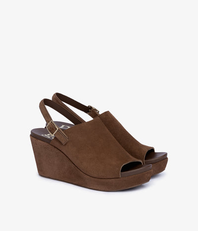 alvara / chestnut castoro