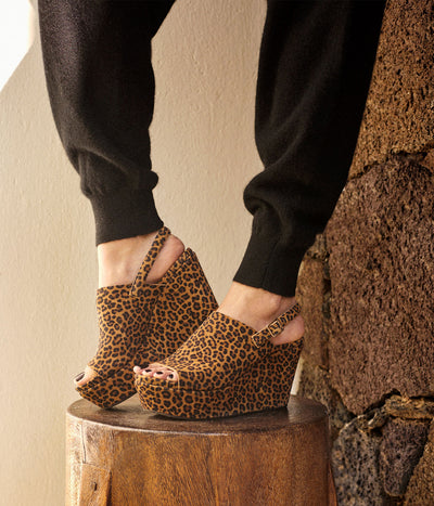dirac / camel mini leopard castoro