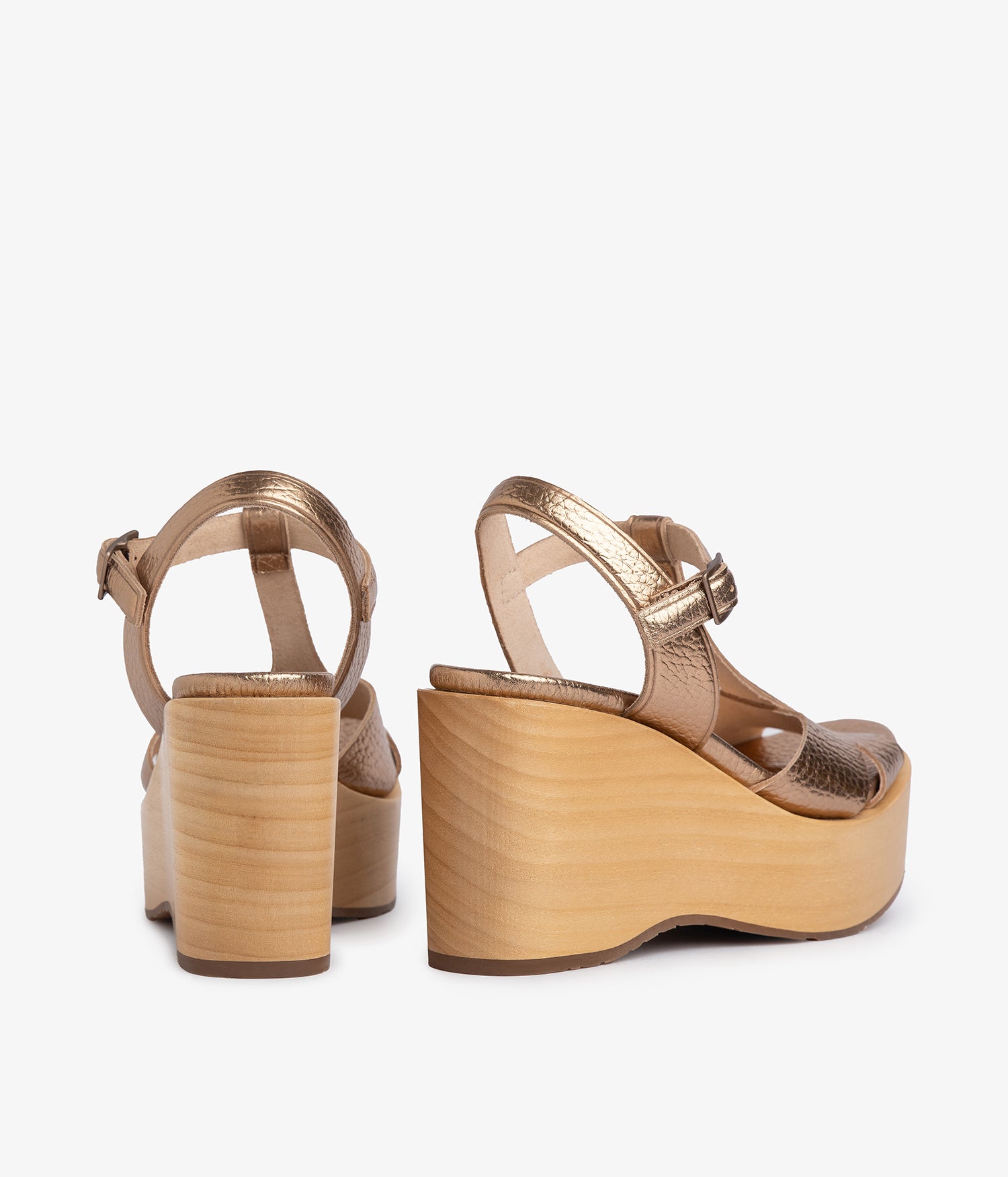 Metallic leather wedge sandal | Domiel | Fall winter 25 | PEDRO