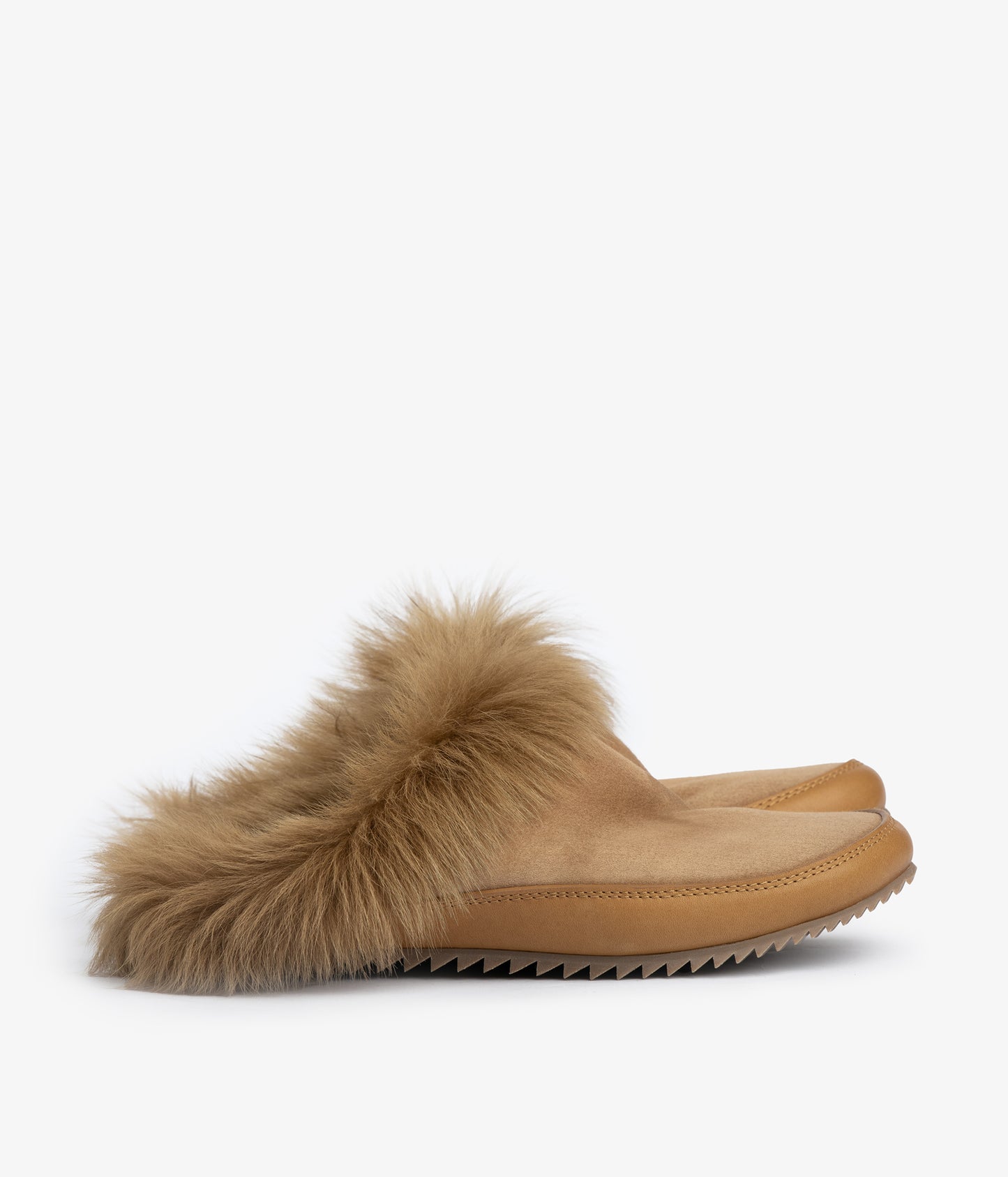 jan / tan suede churra