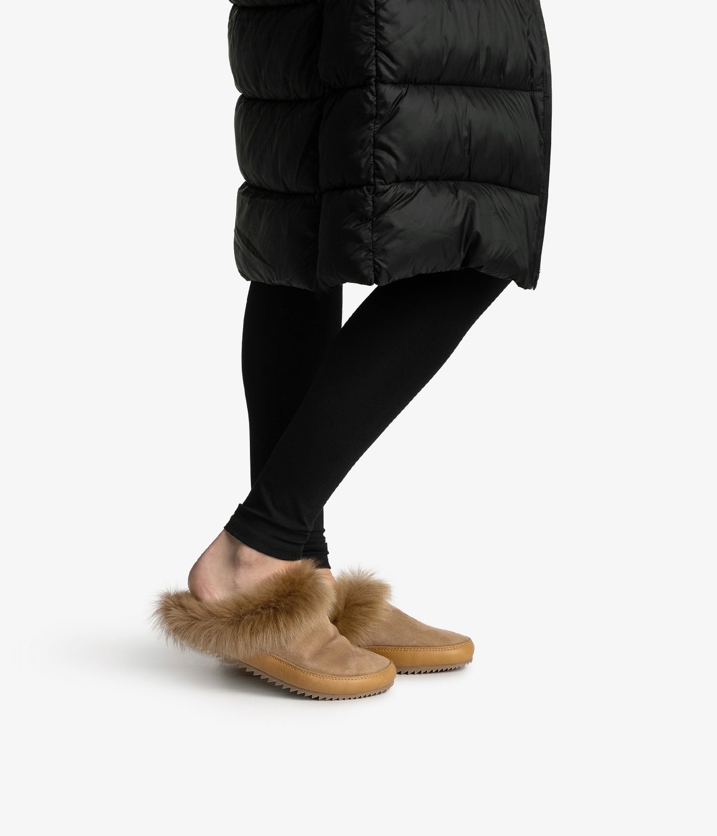 jan / tan suede churra